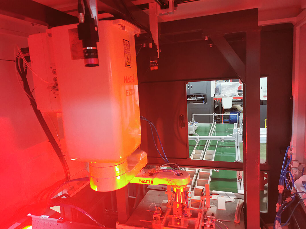 LY-HB1200CN Inteligentna szybka linia produkcyjna sztywnych pudełek 20-30 sztuk/min