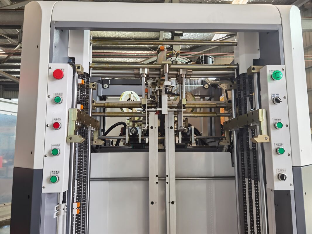 W pełni zautomatyzowana maszyna do nakładania wzmocnień narożników 85 szt./min